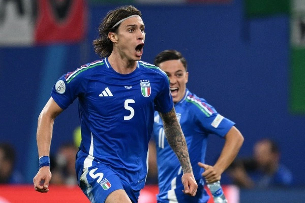 Riccardo Calafiori Peringatkan Timnas Italia Soal Bola Mati Irlandia Utara