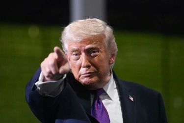 Trump Tiba-tiba Mengeklaim Bisa Berbagi Kendali Selat Hormuz Bersama 