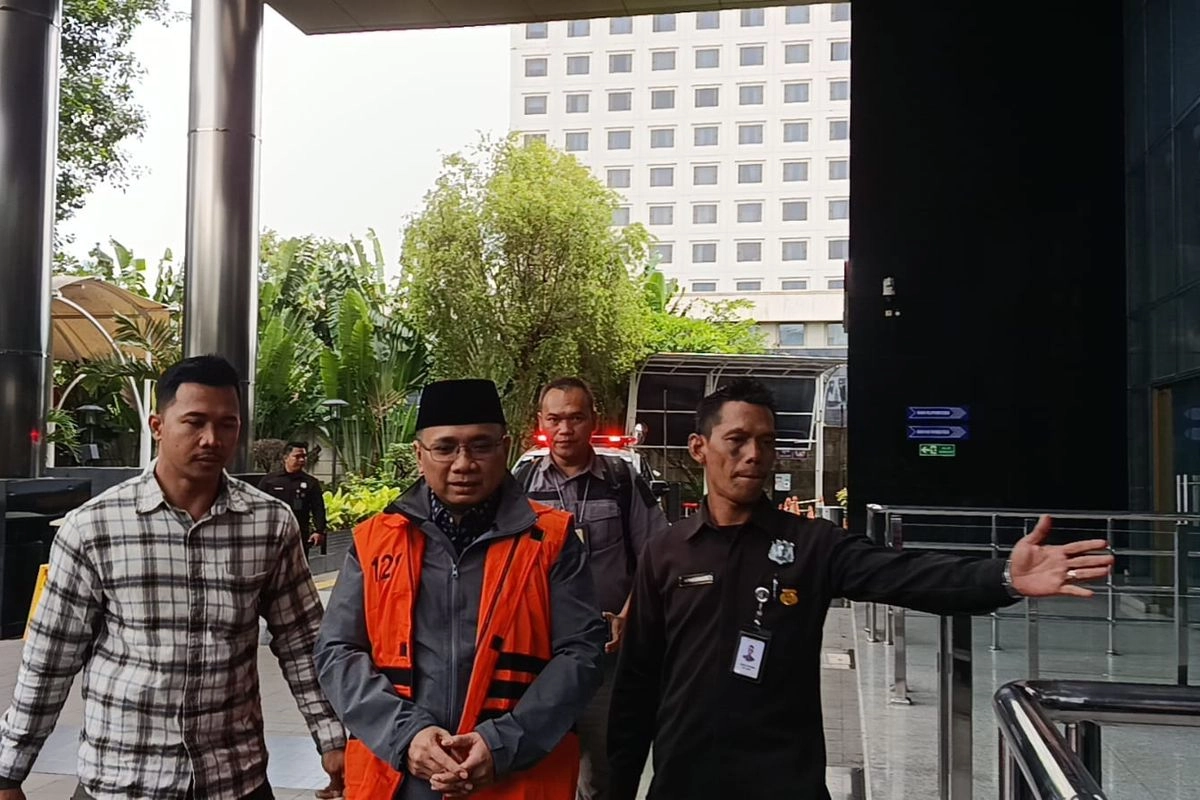 Yaqut Tiba di KPK Berompi Oranye, Kembali Ditahan di Rutan