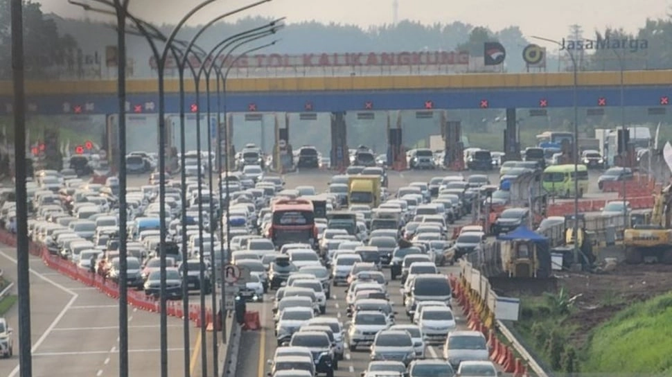 Biang Macet Saat Mudik Terungkap! 21 Ribu Kehabisan Saldo E-Toll