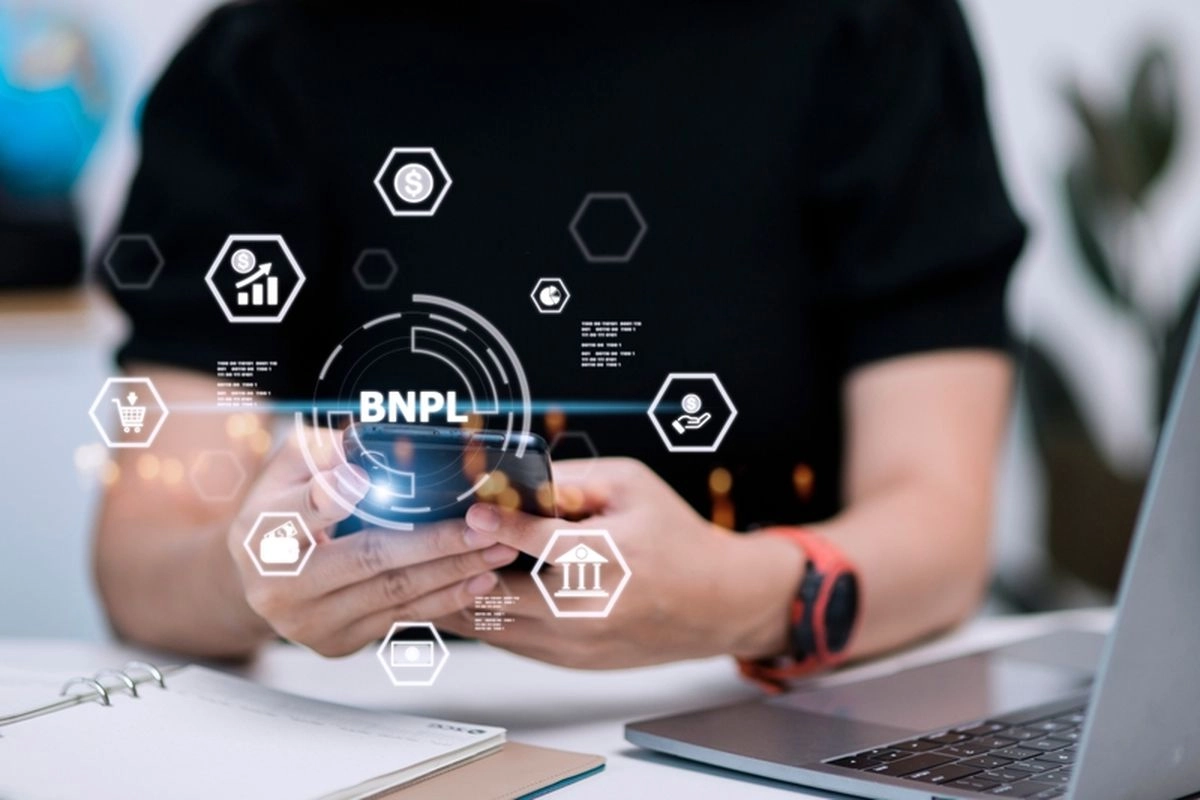 Anak Muda dan Utang Digital: Ancaman ''Buy Now Pay Later''