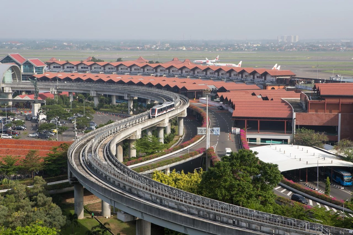Extra Flight Tembus 284 Penerbangan, Bandara Siaga 24 Jam