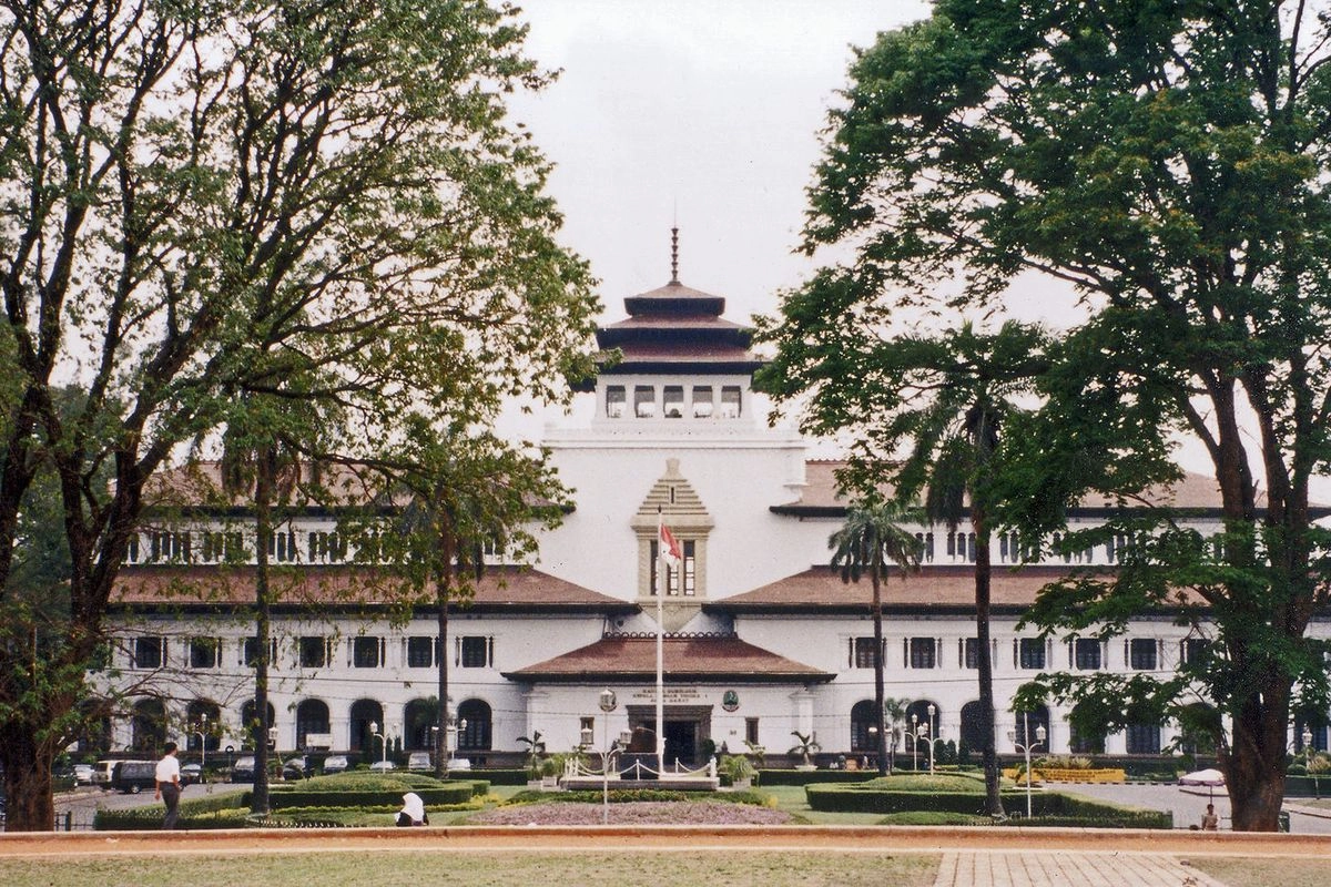 Ide Liburan di Bandung, Mampir ke Tempat Wisata Sejarah