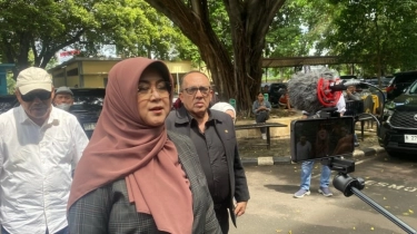 Dikabarkan Menyerah dan Merapat ke Solo, dr Tifa Beri Jawaban Menohok Lewat 'Senjata' Baru!