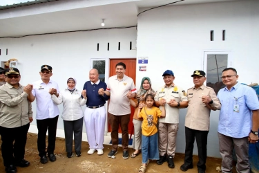 Serahkan 120 Unit Huntap bagi Penyintas Bencana di Tapsel, Kasatgas Tito Apresiasi Kecepatan Pendataan Bupati