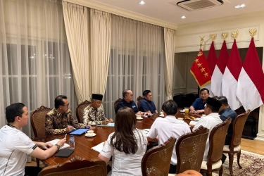Usai ke Bantaran Rel Senen, Prabowo Perintahkan Jajarannya Bangun Hunian Layak