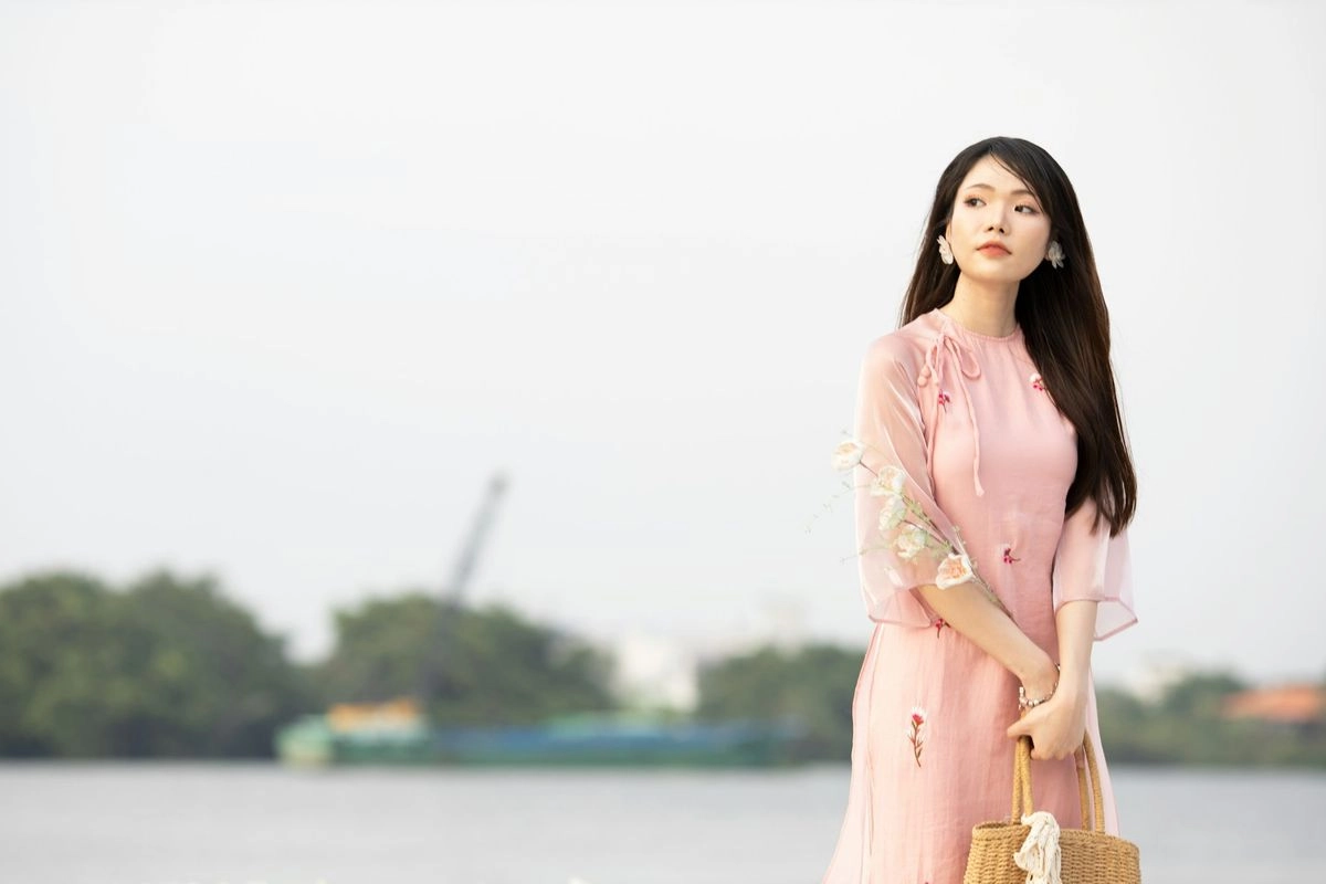 Mengapa Perempuan Mudah Insecure dengan Perasaannya Sendiri?