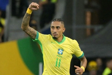 Raphinha Dipulangkan Brasil, Barcelona Kini Harap Cemas