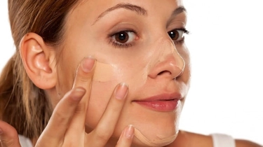5 Rekomendasi Primer untuk Kulit Berminyak: Pori-Pori Tersamarkan, Makeup Awet Seharian
