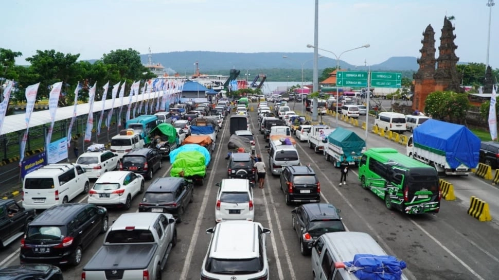 Arus Balik Lebaran 2026: ASDP Prioritaskan Mobil Pribadi dan Bus di Ketapang  Gilimanuk
