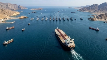Dampak Perang AS-Israel, Iran Segel Selat Hormuz Hingga Harga BBM Terus Melejit