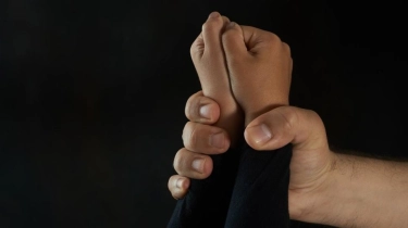 Viral Guru TPQ Banting Anak di Probolinggo, Kemenag Pastikan Sudah Diproses Hukum