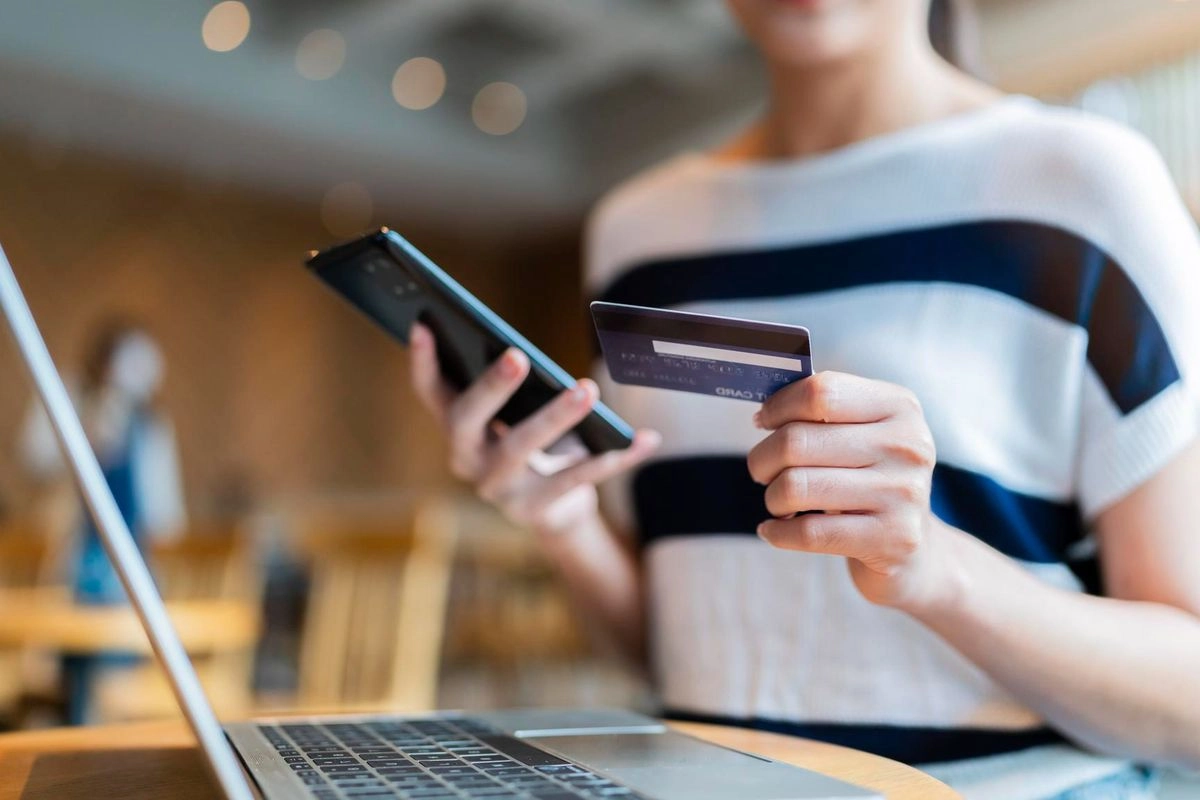 Sering Diabaikan, Ini Kesalahan Umum Saat Pakai M-Banking di HP