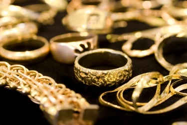 Tips Jual Emas agar Cuan Maksimal, Ini Hal yang Wajib Diperhatikan