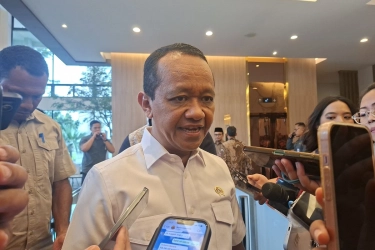 Bahlil Sebut Cadangan BBM RI di Atas Standar Minimum Nasional