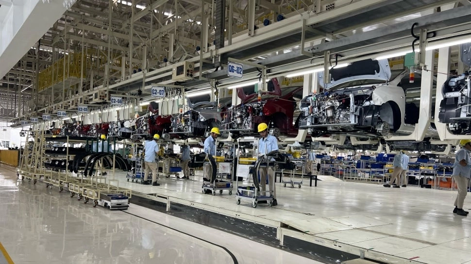Indeks Kepercayaan Industri Anjlok di Februari, Tapi Masih di Zona Ekspansi