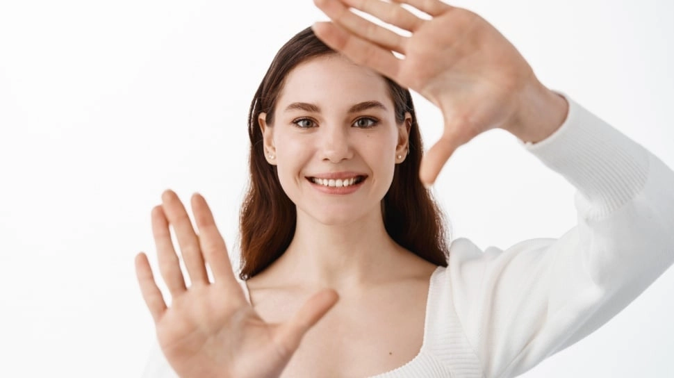 Bagaimana Cara agar Kulit Cepat Putih? Ini 5 Produk Skincare yang Ampuh Membantu