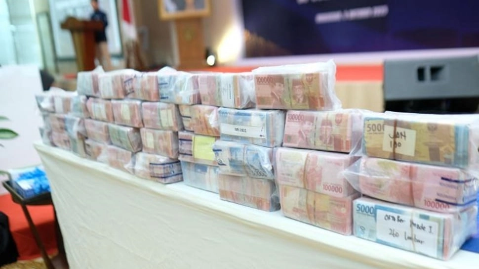BI Sebut Temuan Uang Palsu Rp100 Ribu di Parung Berkualitas Rendah: Cukup Cek Pakai Metode 3D