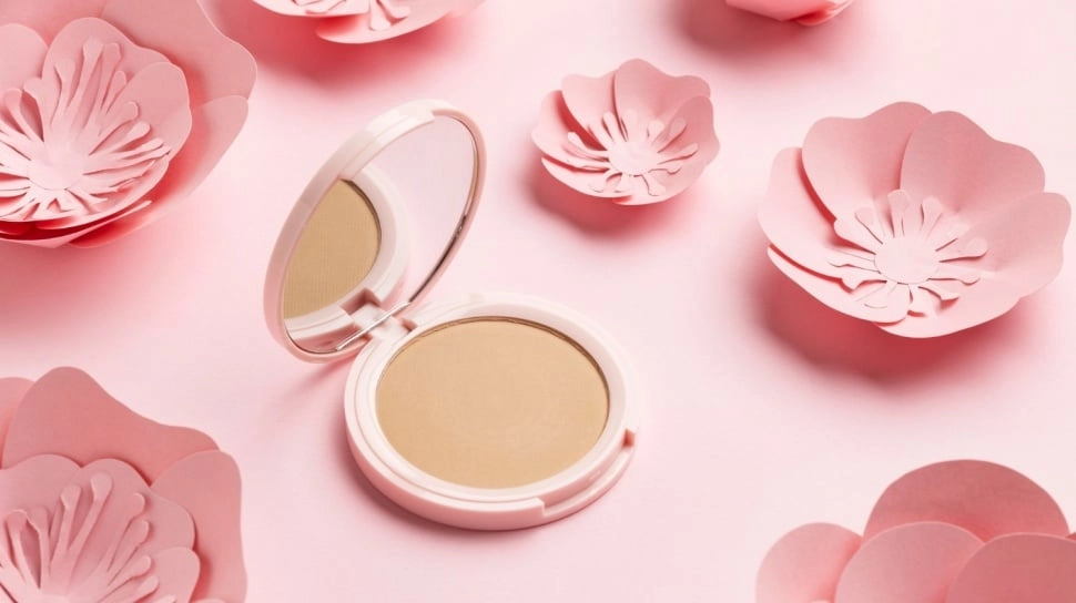 6 Bedak Padat untuk Makeup Natural dan Anti Kusam, Harga Terjangkau