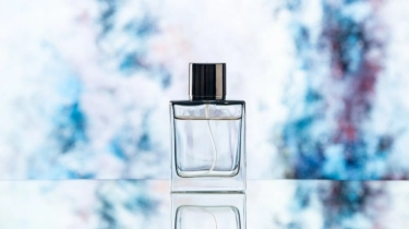 7 Rekomendasi Parfum Isi Ulang Pria, Semakin Berkeringat Semakin Wangi