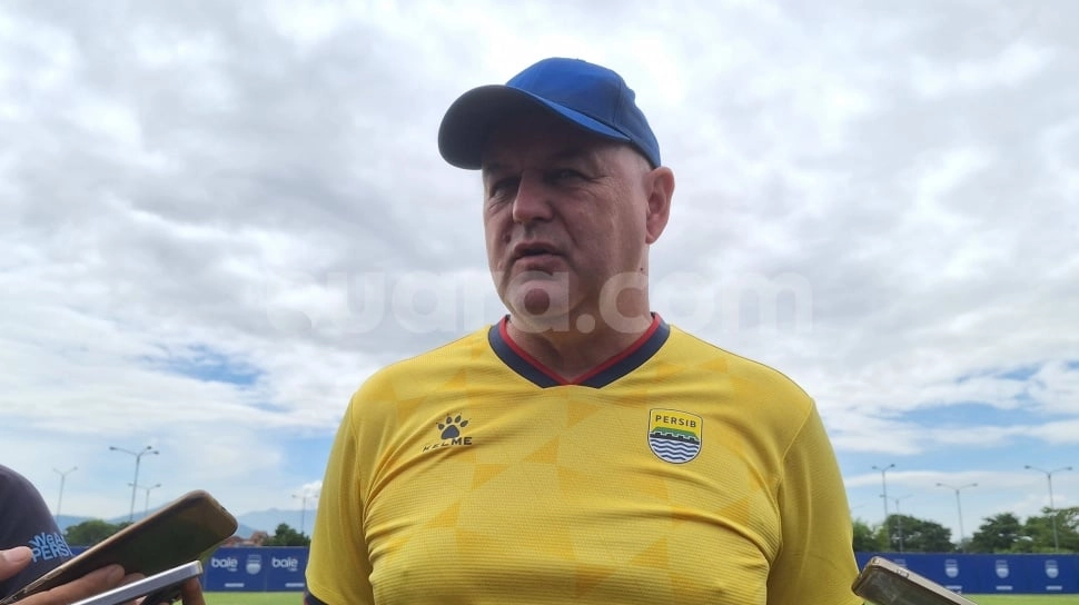 Bojan Hodak Waspadai Semen Padang: Bisa Tampil 200 Persen Lawan Persib