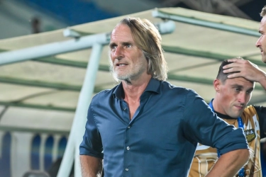 Dewa United Vs PSIM: Van Gastel Waspadai Pengalaman Jan Olde Riekerink