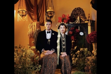 Makna Filosofi Detail Prewedding Jennifer Coppen dan Justin Hubner, dari Paes hingga Cunduk Mentul