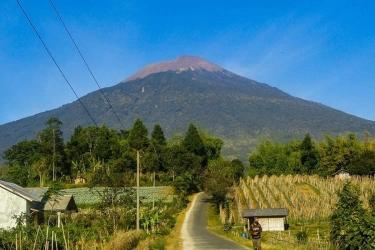 Pendakian Gunung Slamet Ditutup Sementara 4 April 2026, Ini Sebabnya