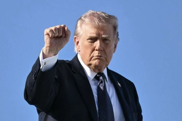Jatuhnya Jet F-15 AS Tak Pengaruhi Negosiasi dengan Iran, Trump: Ini Perang