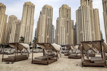 Pemilik Restoran di Dubai Pangkas Gaji Karyawan Imbas Perang Timur Tengah