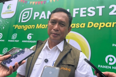 Stok Beras 4,4 Juta Ton, Bulog PeDe Capai Target Serapan 4 Juta Ton