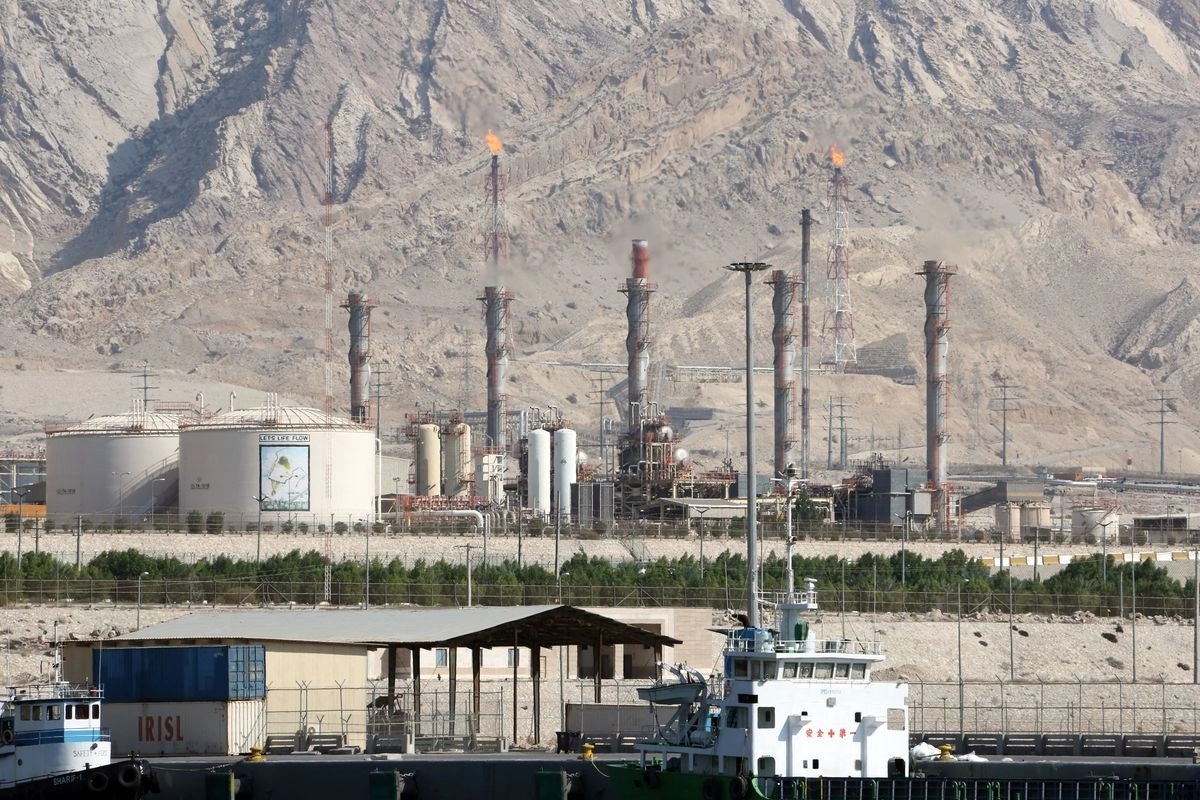 Israel Serang Pabrik Petrokimia Terbesar Iran, Klaim Tak Lagi Berfungsi