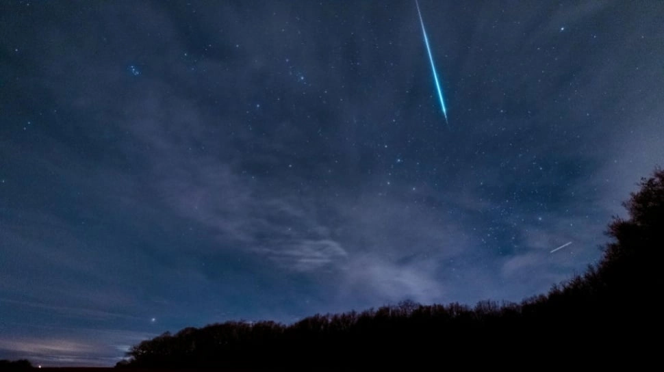 Apa Saja Sampah Antariksa? Misteri Cahaya di Langit Lampung yang Terungkap