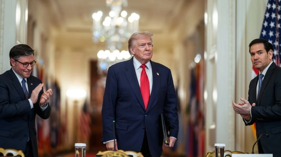Innalillahi Donald Trump Dilarikan ke Rumah Sakit?