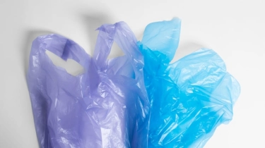 Mengapa Harga Plastik Mendadak Naik Selangit? Ini Penjelasannya