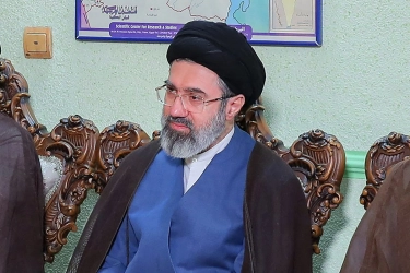 Media Israel Sebut Mojtaba Khamenei Tak Sadarkan Diri, Kritis di Iran