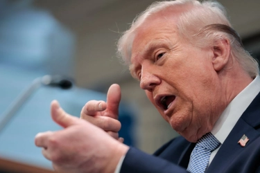 Trump Gencatan Senjata AS-Iran demi Buka Selat Hormuz, Harga Minyak Anjlok 16 Persen