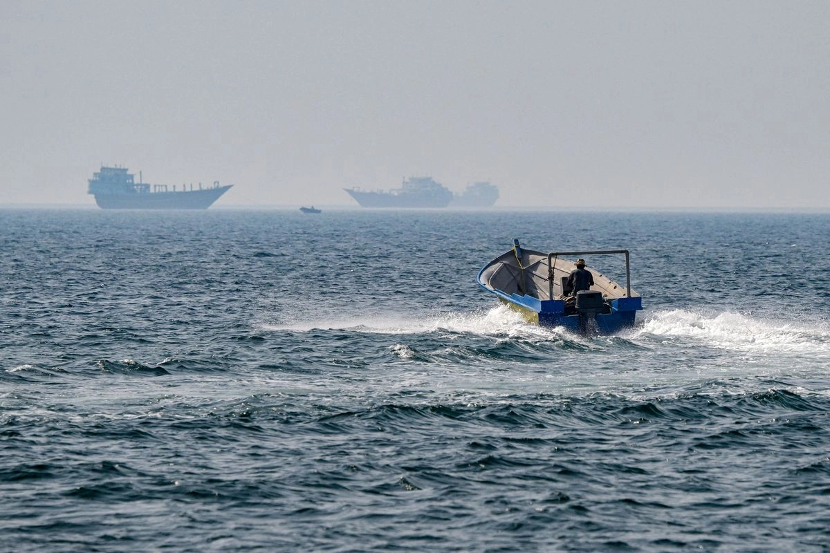 Iran Mulai Tarik Biaya Tol Selat Hormuz Lewat Kripto dan Yuan