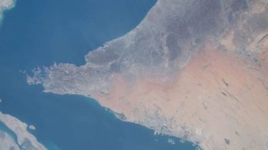 Donald Trump Minta Bagian dari Tarif Tol Kapal Selat Hormuz
