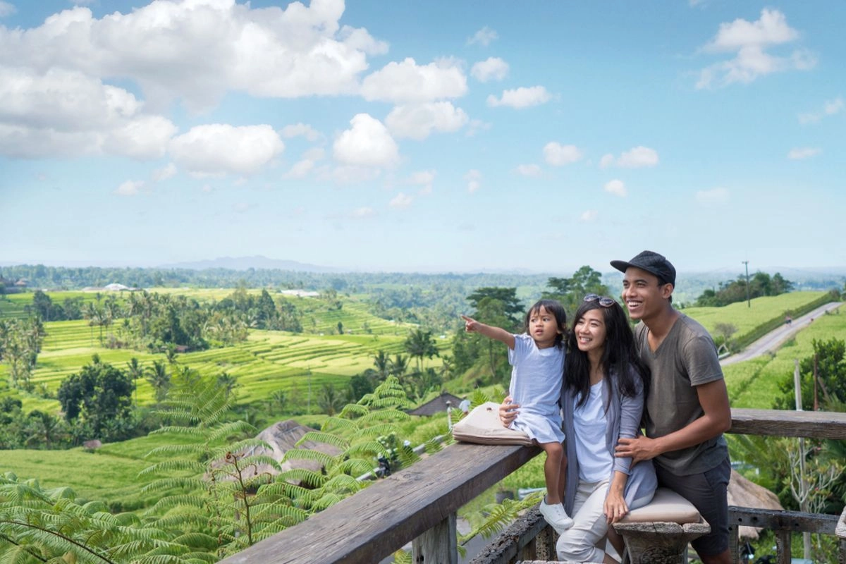 5 Tips Liburan Nyaman Saat Cuaca Panas