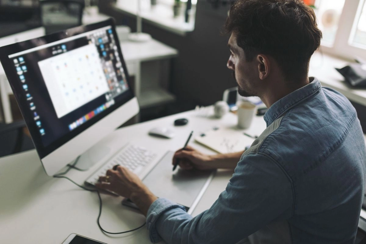 10 Aplikasi Desain Selain Canva yang Bisa Diakses Gratis