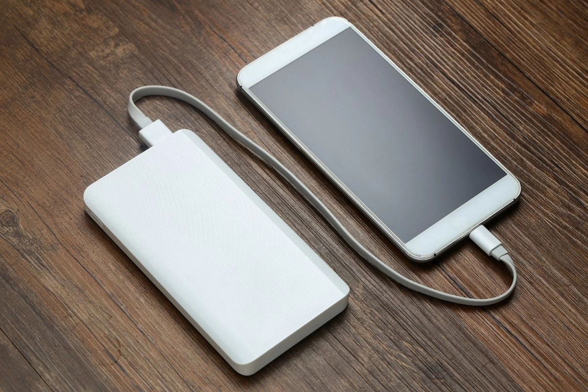 Aturan Baru Bawa Powerbank ke Pesawat, Hanya Boleh 2 Perangkat