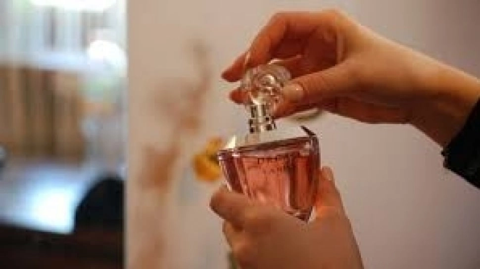 5 Rekomendasi Parfum Lokal yang Wanginya Segar seperti Malaikat Subuh