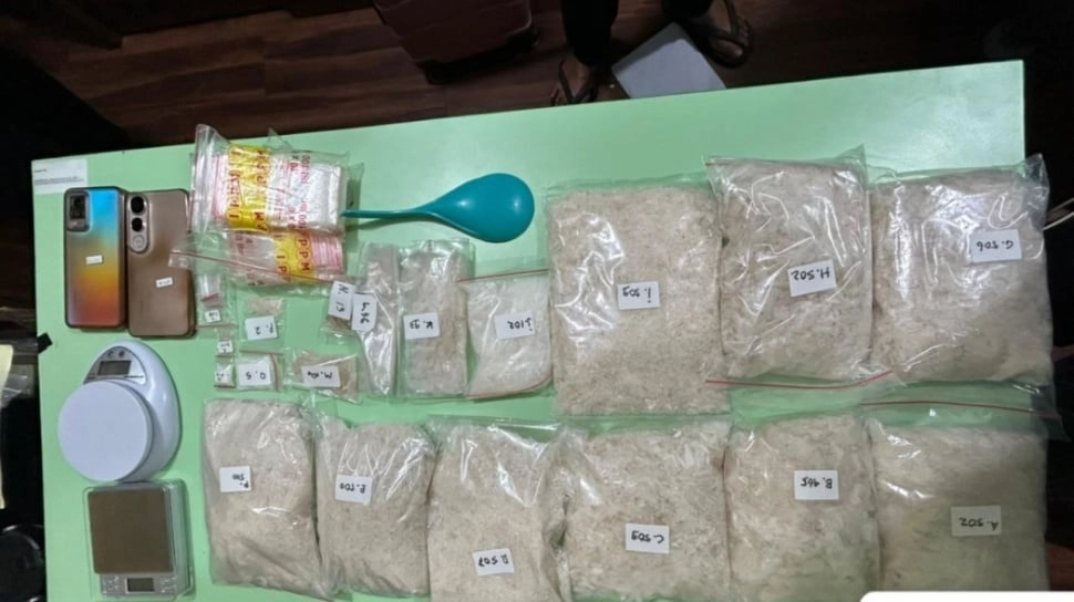 Lolos dari Bandara Soetta, Sabu 4,8 Kg Kiriman dari Iran Disergap di Pamulang!