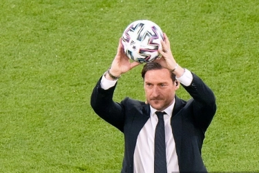 Konflik Gasperini-Ranieri Membuat Kembalinya Totti ke Roma Tertunda