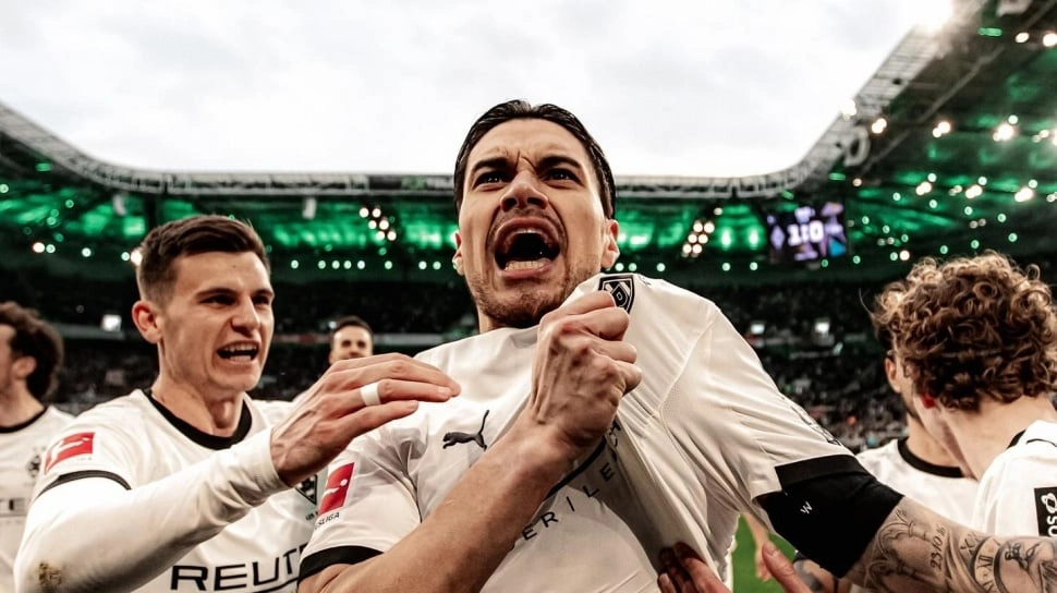 Nasib Sial Kevin Diks: Dibekap Cedera, Gladbach Terancam Degradasi
