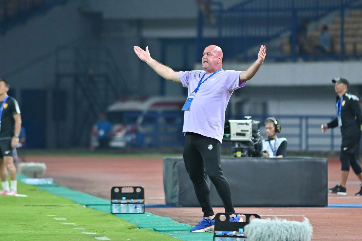 Bojan Hodak di Ambang Rekor 200 Poin bersama Persib