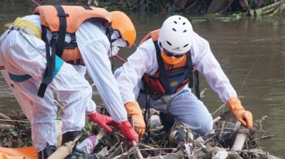 Misteri Kerangka Manusia Nyangkut di Sampah Citarum, Ciri Kawat Jadi Kunci
