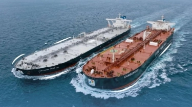 Padahal Dijaga Ketat, Kapal Tanker Berhasil Tembus Blokade Ketat Militer AS di Selat Hormuz
