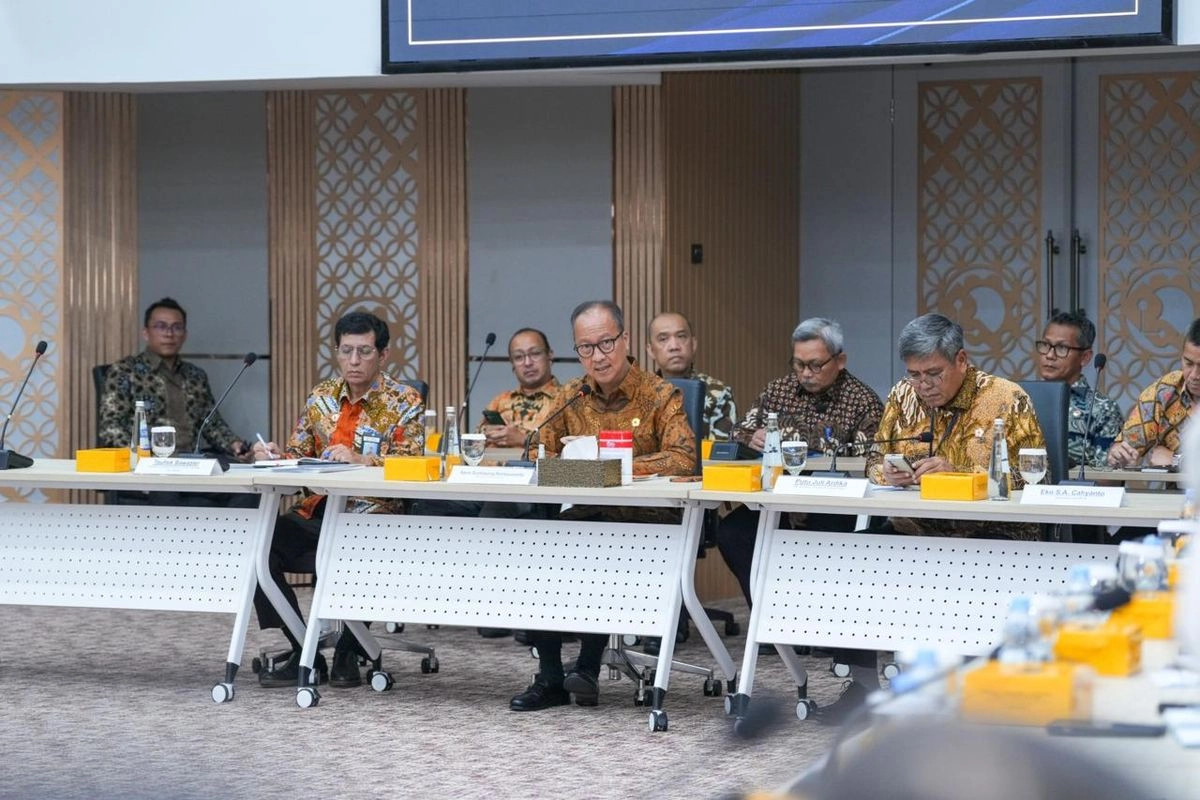 Menperin Kumpulkan Produsen Plastik, Sebut Stok Aman